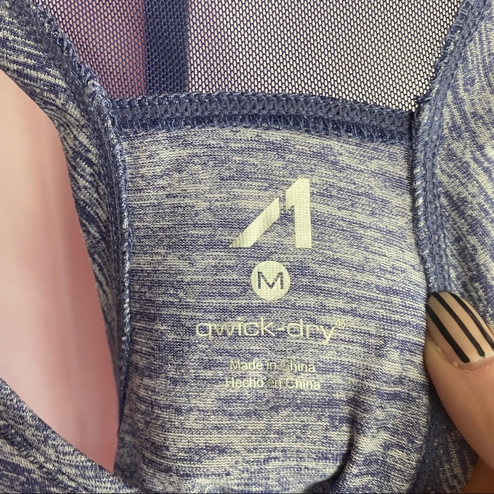 Alive Magnetics Blue Heathered Workout Tank, size Medium - Picture 2 of 8